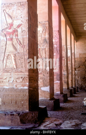 Säulen des Portikus, Tempel von SETHOS I, ägyptischen, 19. Dynastie, c 1304 BC. Artist: Unbekannt Stockfoto