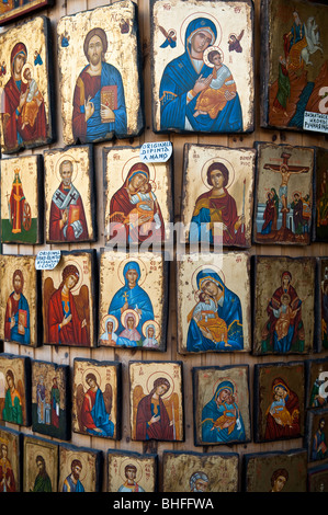 Griechisch orthodoxe Ikonen zum Verkauf in einen Souvenir-Shop in der Altstadt von Rhodos, Griechenland Stockfoto