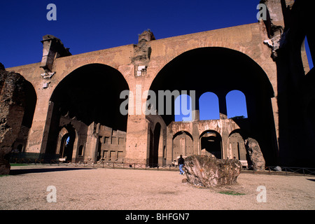 Italien, Rom, Forum Romanum, Basilica di Massenzio Stockfoto