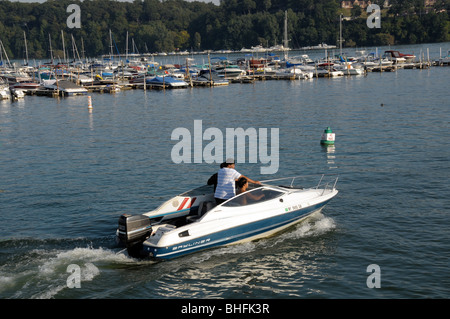 Speedboat auf Sodus Bay, New York USA. Stockfoto