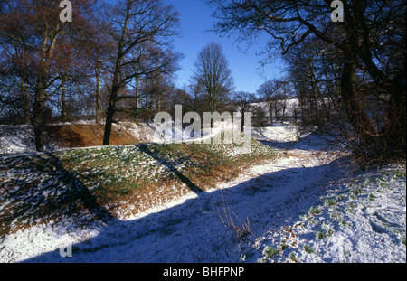 Berkhamsted Castle im Schnee, Hertfordshire, UK Stockfoto