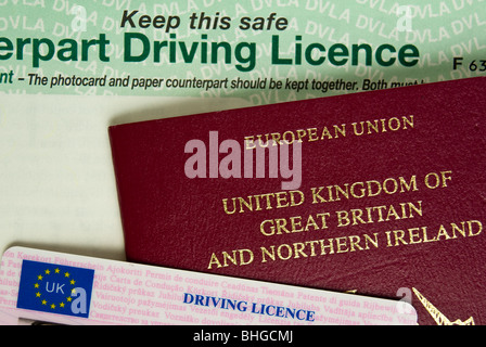 Britischen Reisepass und Führerschein Stockfoto