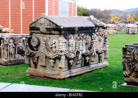 Geschnitzte Sarkophag in Aphrodisias, Türkei Stockfoto