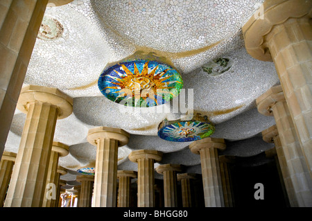 Dorischen Säulen im Parc Güell, Barcelona, Spanien Stockfoto