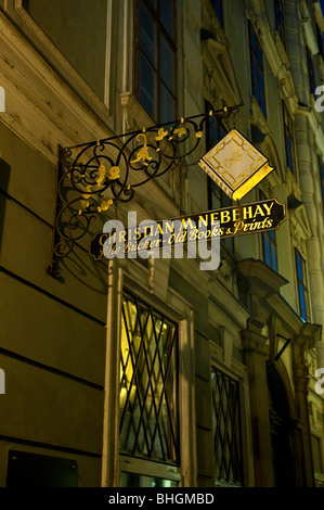 Das Zeichen eines antiquarischen Shops in Wien Österreich Stockfoto