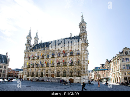 Das gotische Rathaus auf dem Grote Markt von Leuven, Belgien Stockfoto