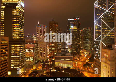 Zentrum von Hongkong bei Nacht Stockfoto