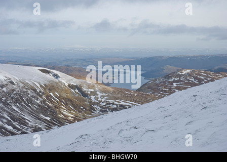 Ullswater im Winter, von der Seenplatte fiel zu erhöhen. Stockfoto