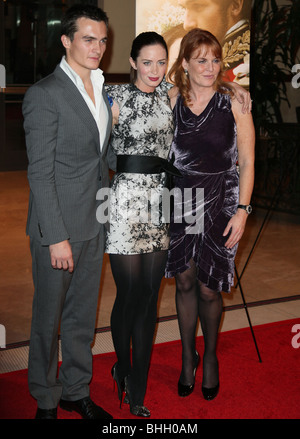 RUPERT FRIEND EMILY BLUNT SARAH FERGUSON die junge VICTORIA US-PREMIERE LOS ANGELES CA USA 3. Dezember 2009 Stockfoto