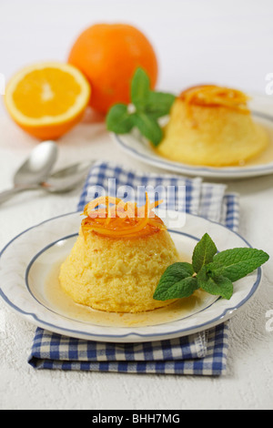 Orange Creme Caramel. Schritt für Schritt: PA 47 YM-PA 47 YP-PA 481 A-PA 4825 Stockfoto