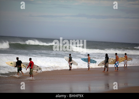 Surfer in Arugam bay in Sri Lanka. Stockfoto