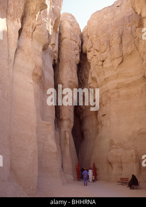 Eingang zur Wüste Höhlen, Saudi Arabien Stockfoto