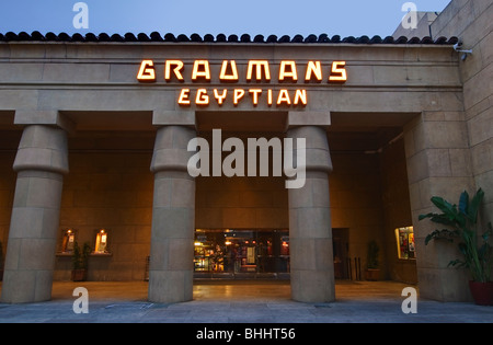 Am berühmten ägyptischen Theater in Hollywood, Kalifornien. Stockfoto