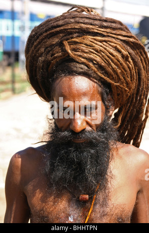 Porträt eines indischen Heiligen Mannes von Puri in Indien. Stockfoto