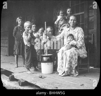 Butterherstellung, Appalachen, USA, c1917. Künstler: Cecil Sharp Stockfoto