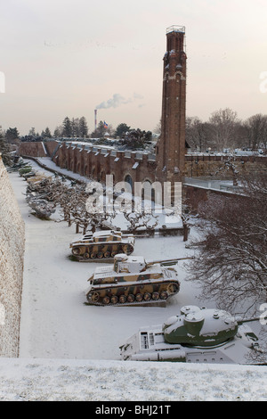 Militärmuseum auf dem Kalemegdan Festung, Belgrad, Winterschnee Stockfoto