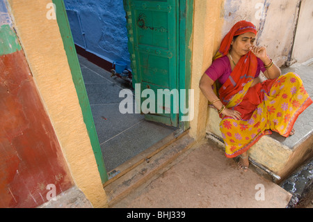 Die blau lackierten Gassen der Altstadt von Jodhpur, Rajasthan, Indien Stockfoto