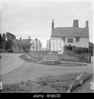 Plough Inn, Kelmscott, Oxfordshire. Künstler: Miss Wight Stockfoto