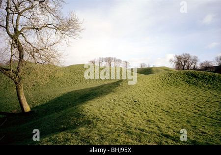 Römisches Amphitheater in Cotswold Avenue, Cirencester, Gloucestershire, 2000. Künstler: P Williams Stockfoto