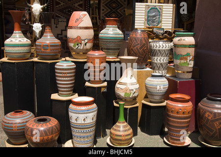 Einheimische Keramik in Markt Santa Fe, New Mexico. Stockfoto