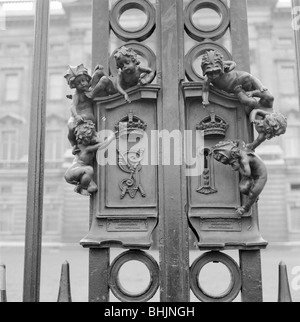 Toren des Buckingham Palace, Westminster, London, 1945-1980. Künstler: Eric de Maré Stockfoto