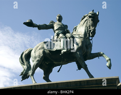 El Salvador. Stadt San Salvador. Die Reiterstatue von General Gerardo Barrios errichtet in 1909. Stockfoto