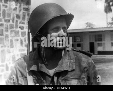 Geographie/Reisen, Kongo, Ereignisse, Simba-Aufstand 1964 - 1965, Söldner, Wilfried Schindler aus Deutschland, 1964, Militär, Kongo-Krise, Bürgerkrieg, Afrika, Demokratische Republik Kongo, 20. Jahrhundert, historisch, historisch, Stahlhelm, 1960er Jahre, Menschen, Stockfoto