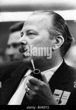 Guttenberg, Karl Theodor Freiherr von und zu, 23.5.1921 - 4.10.1972, deutscher Politiker (CSU), Staatssekretär im Kanzleramt 1967 - 1969, Porträt, ca. Ende der 1960er Jahre, Stockfoto