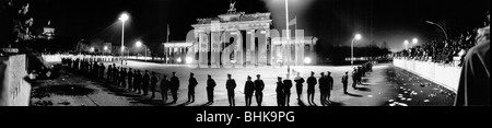 Fall der Berliner Mauer 1989, vor dem Brandenburger Tor Stockfoto