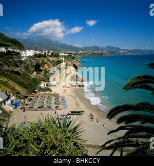 Blick auf Playa del Calahonda vom Balcon de Europa Stockfoto