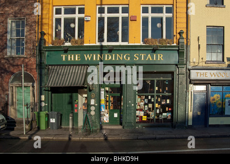 Gewundenen Treppen Buchhandlung und Restaurant, Dublin Stockfoto
