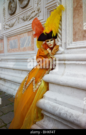 Frau in voller dekorative Karnevalskostüm in Venedig. Stockfoto