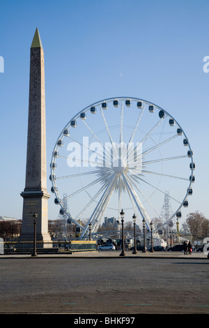 Riesenrad / Millennium Wheel / Riesenrad, errichtet in la Place De La Concorde. Paris. Frankreich. Stockfoto