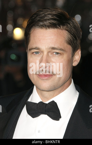 BRAD PITT der seltsame Fall des BENJAMIN BUTTON LOS ANGELES PREMIERE LOS ANGELES CA USA 8. Dezember 2008 Stockfoto