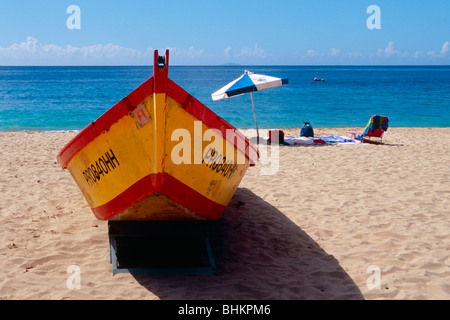 Frontalansicht eines Fischerbootes, Puerto Rico Stockfoto