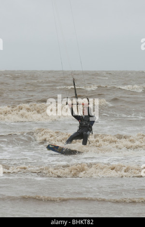 Kitesurfen in Weston-Super-Mare Stockfoto