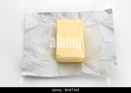 250 Gramm Butter auf Folie Stockfoto