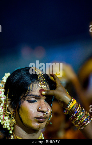 Pilger am Thaipusam Malaysia 2010 wird besessen, Thaipusam ist eine hinduistische Festival vor allem von der tamilischen Gemeinschaft gefeiert. Stockfoto