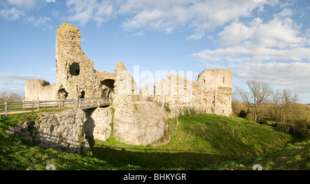 Pevensey Castle, gebaut von den Normannen auf der Website von einer römischen Festung, East Sussex, England Stockfoto