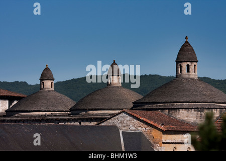 Dach des dieAbbatiale Sainte Marie der Abteikirche des 12. Jahrhunderts in Souillac Dordogne Midi-Pyrenees Lot Frankreich Stockfoto