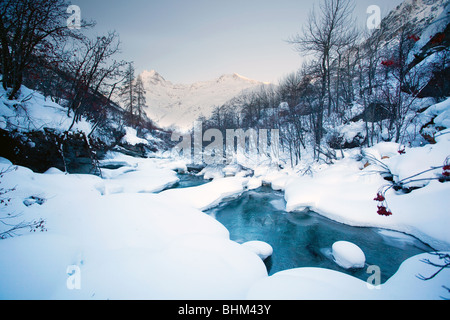 Landschaft der Alpen in der Morgendämmerung, Bonneval Sur Arc, Savoie, Frankreich Stockfoto