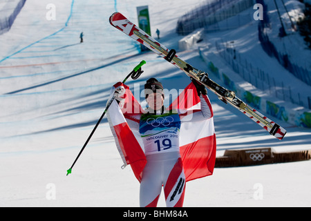 Andrea Fischbacher (AUT), Gewinner der Goldmedaille bei den Olympischen Winterspielen 2010 in die Frauen alpinen Skifahren Super G Stockfoto