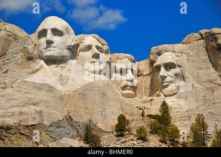 Die vier amerikanischen Präsidenten geschnitzt in Fels am Mount Rushmore National Monument, South Dakota, USA Stockfoto