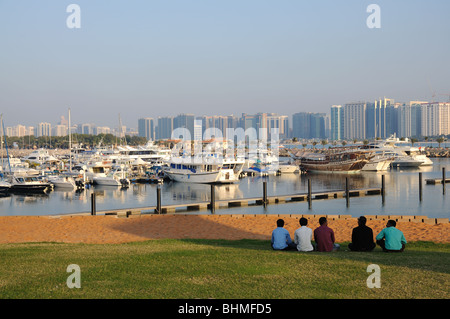 Skyline von Abu Dhabi aus Marina Mall, Vereinigte Arabische Emirate Stockfoto