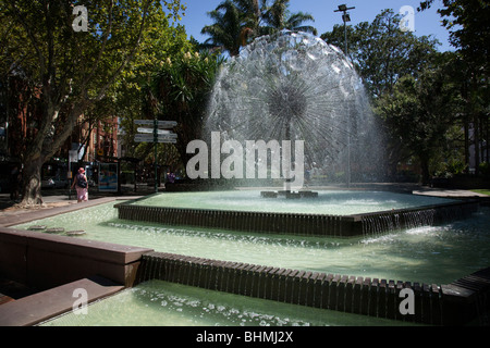 Die berühmten El Alamein Gedenkbrunnen an der Ecke von Macleay Street und Darlinghurst Road, Kings Cross, Sydney Australia Stockfoto