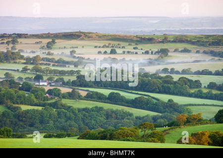 Eine hügelige Landschaft in der Nähe von Trapp, Brecon Beacons National Park, Carmarthenshire, Wales, UK. (August) im Sommer 2009 Stockfoto