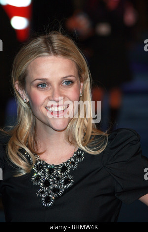 REESE WITHERSPOON MONSTERS VS ALIENS UK FILM PREMIERE die VUE WEST END LEICESTER SQUARE LONDON ENGLAND 11. März 2009 Stockfoto