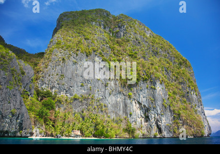 Hütte auf Pinagbuyutan Insel; Bacuit Bay; Palawan; Philippinen Stockfoto