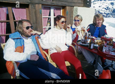 ABBA in der Schweiz im März 1979, wo sie ein Schnee Zeit spezielle video gemacht Stockfoto