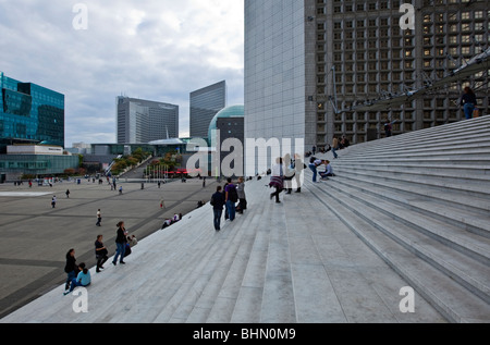 Frankreich, Paris, La Défense, Gradine der Grand Arc-Basis Stockfoto